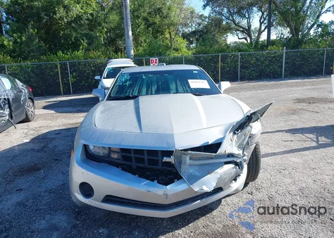 2013 Chevrolet Camaro 2Ls from USA, damaged, VIN 2G1FA1E3XD9223280